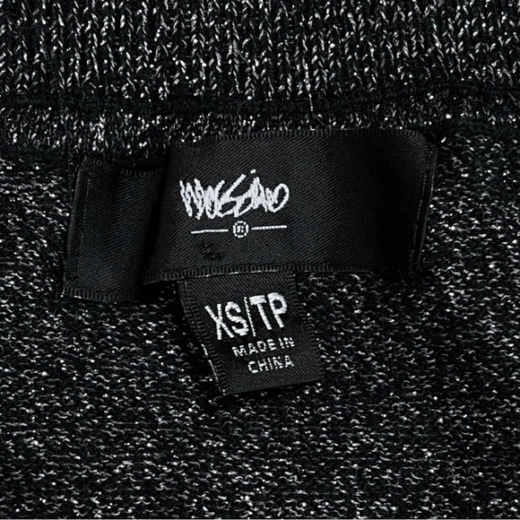 Mossimo size Xs oversized dark grey sweater, sparkly silver glittery design EUC - Picture 10 of 12